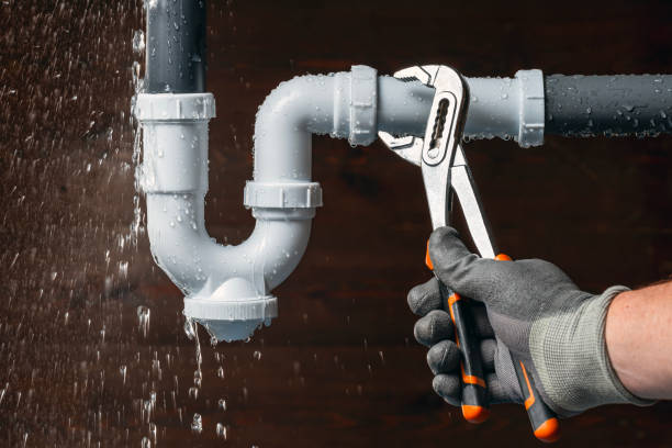 Professional Pipe Repair technician working in New Boston, MI
